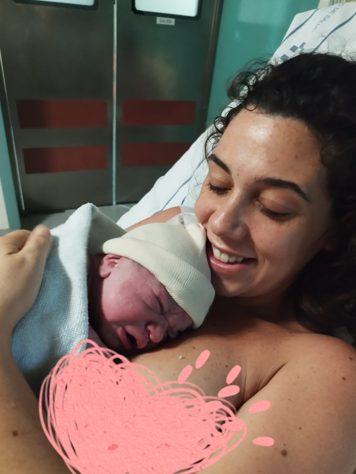 Minutos de nacido mi cara de felicidad lo dice todo